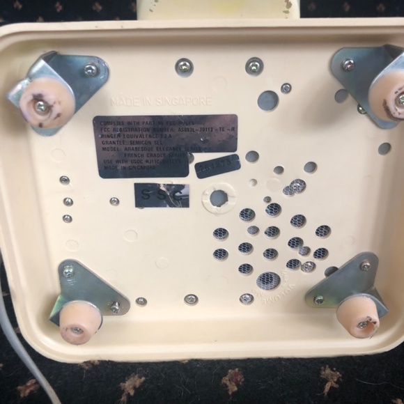 Creamy yellow vintage rotary phone reproduction - Picture 4 of 4